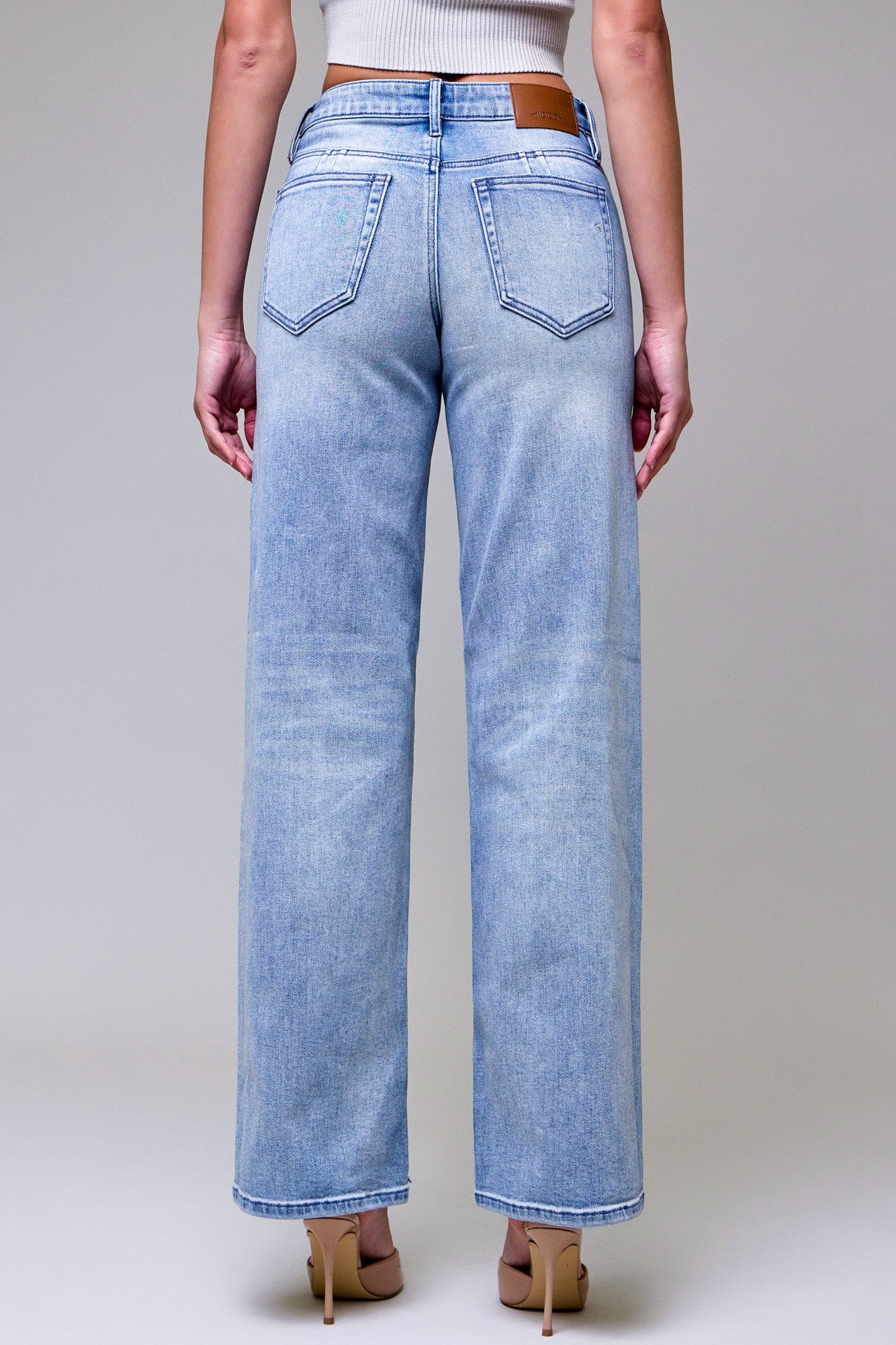 Riley Mid Rise Dad Jeans- Light
