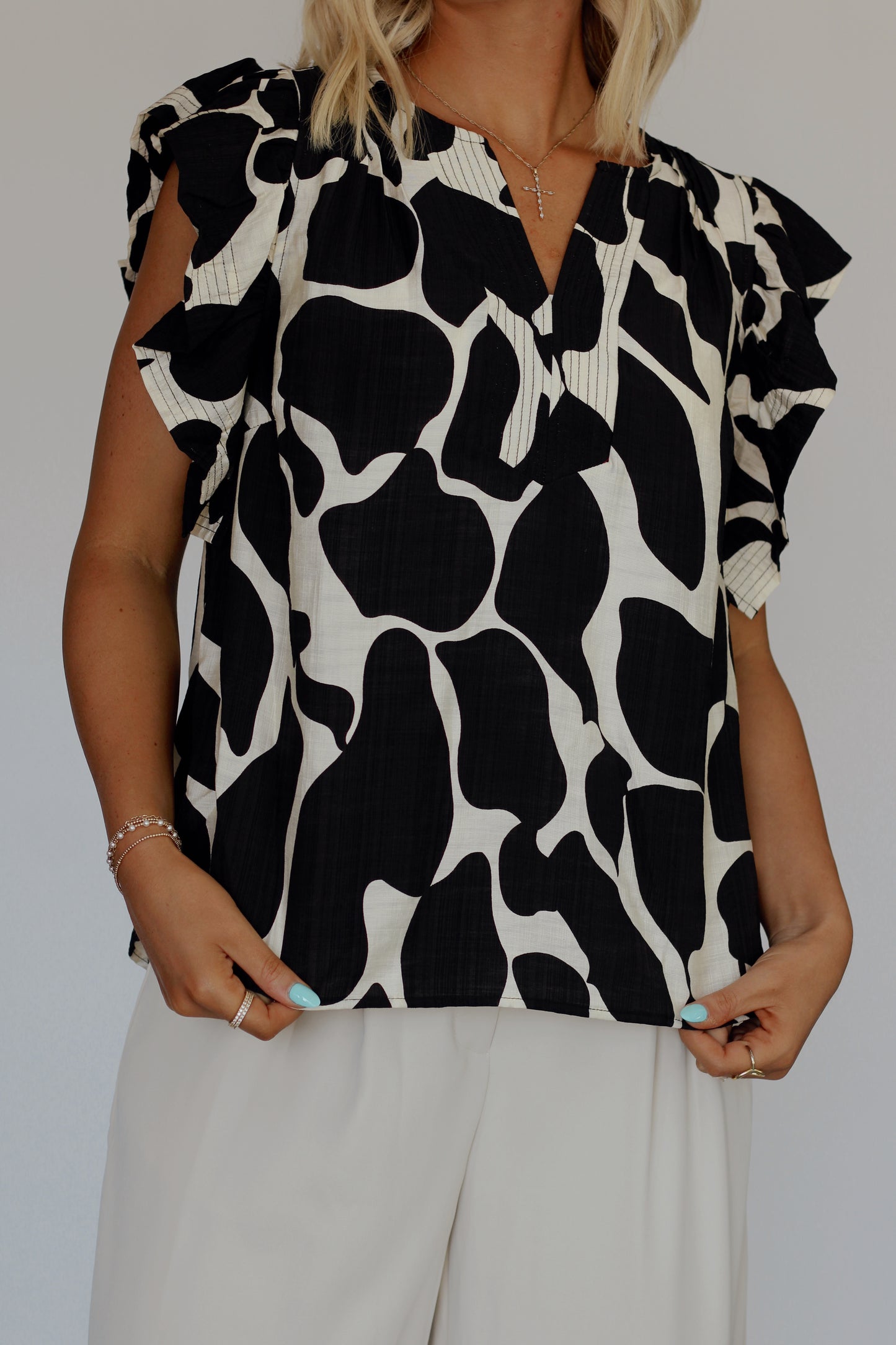 Savannah Blouse- Black/Ivory