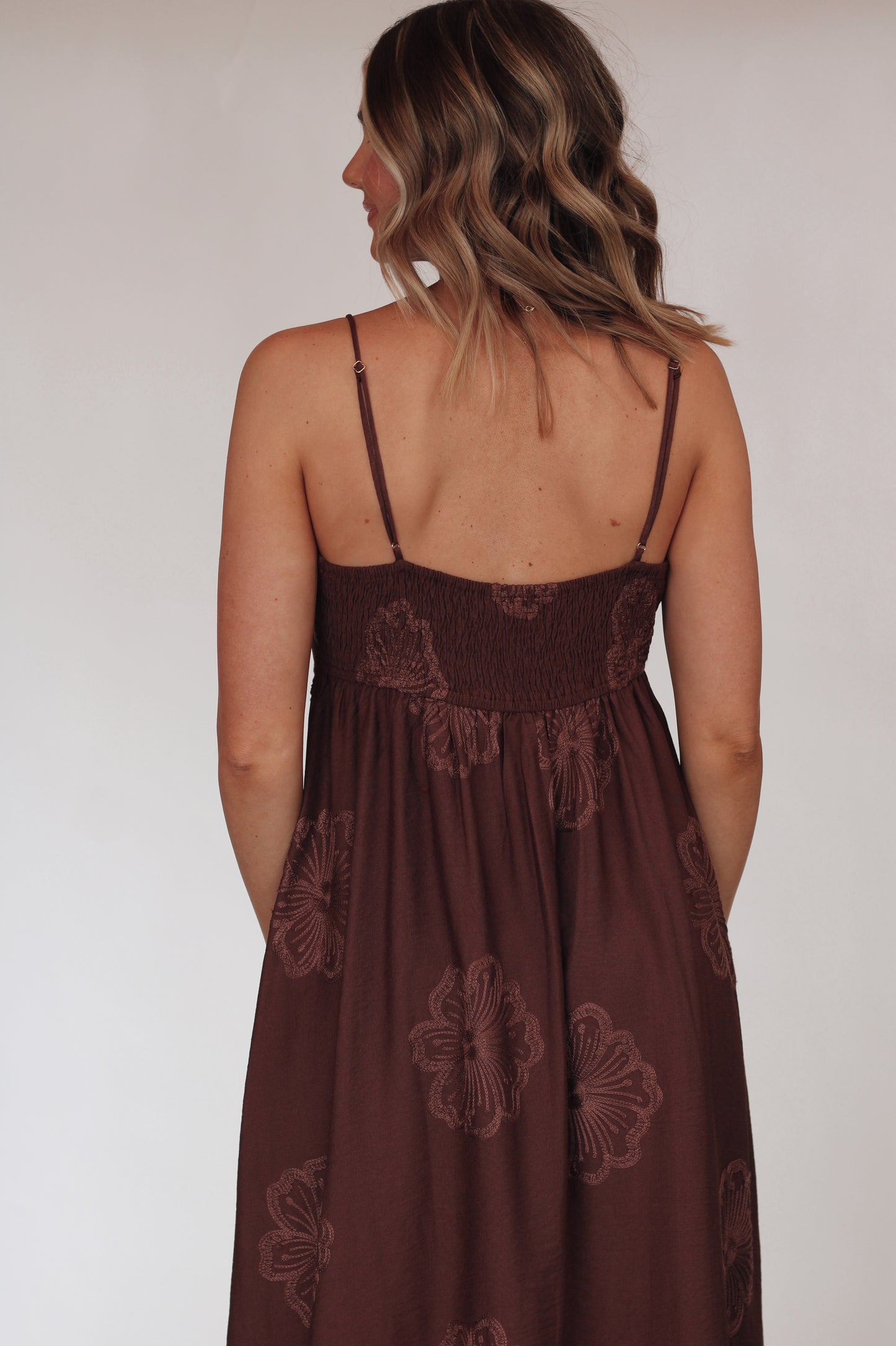 Cocoa Beach Floral Midi Dress- Mocha