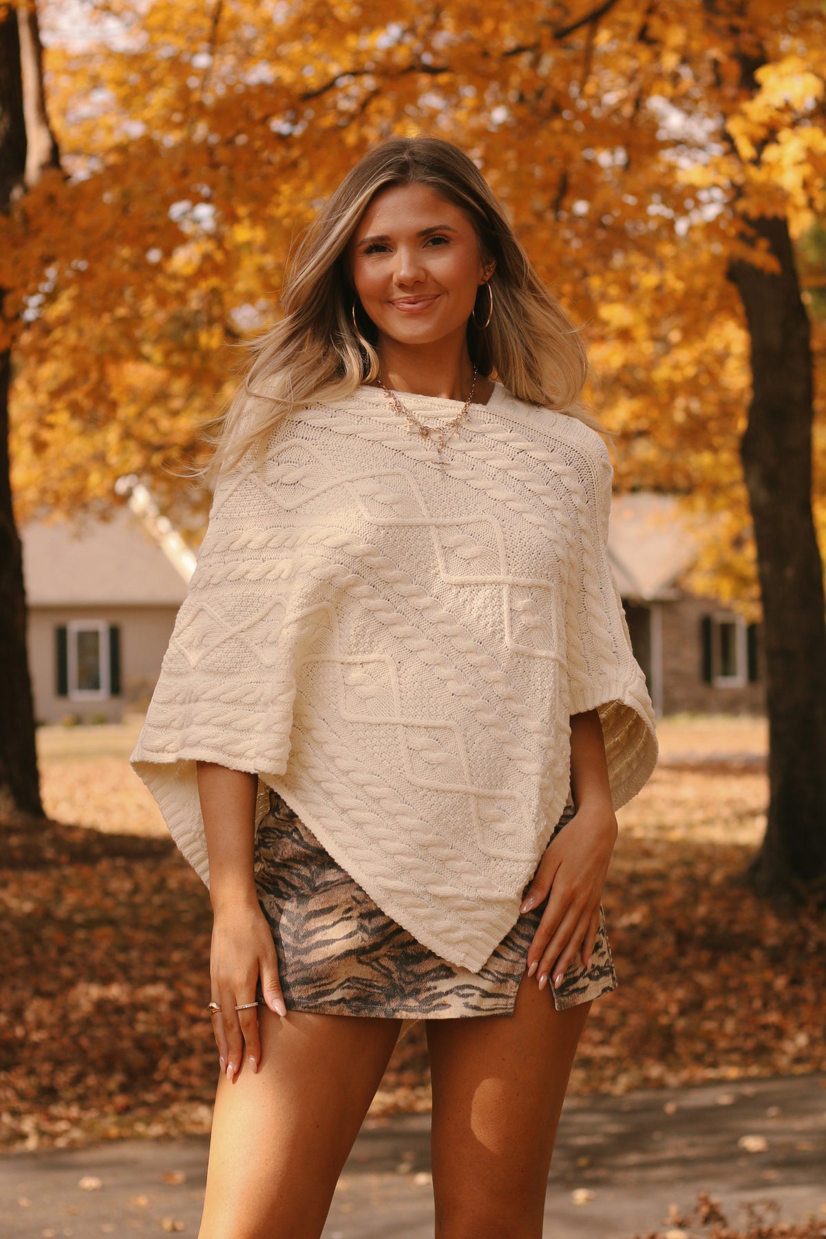 The Kaitlyn Knit Poncho- Ivory
