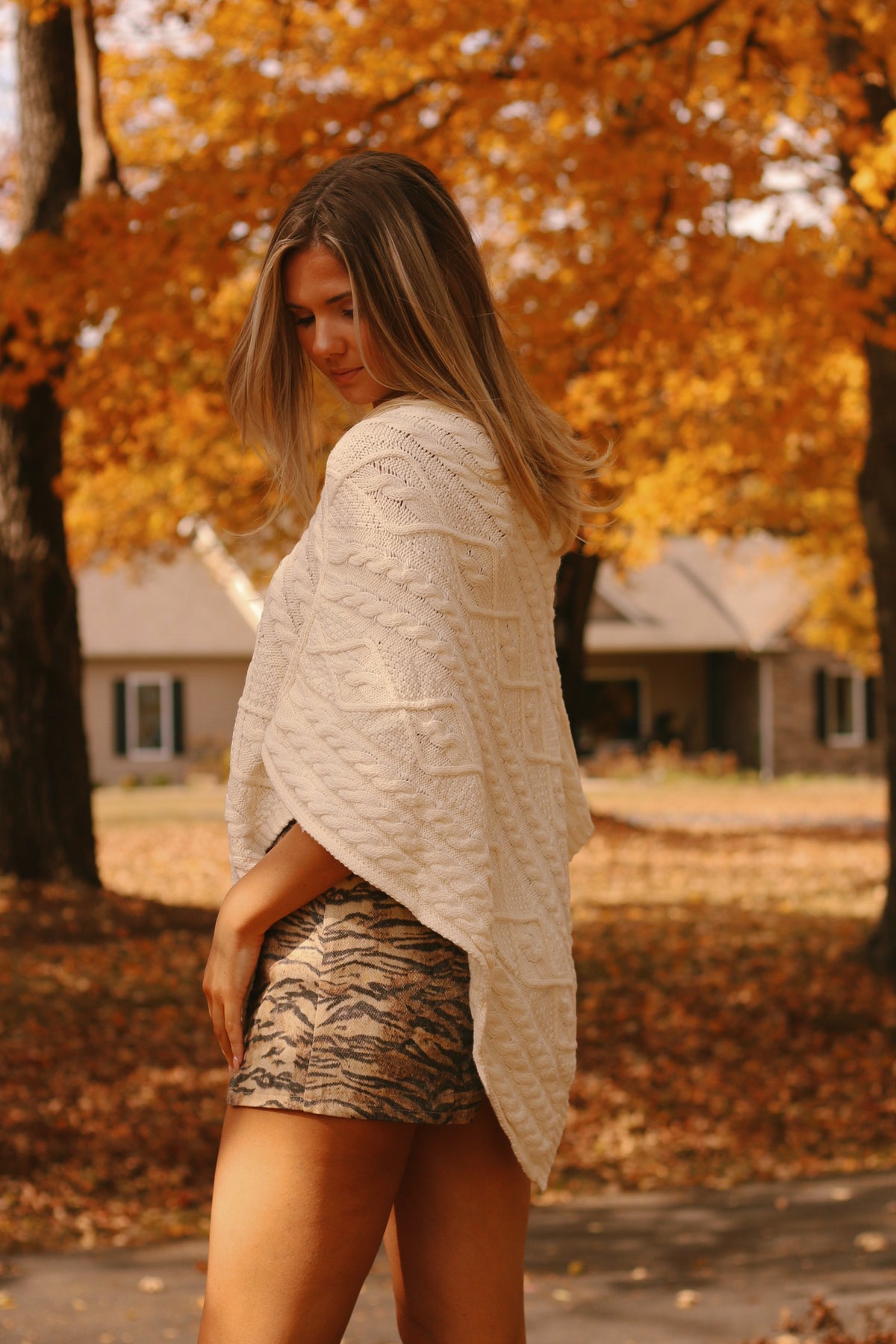 The Kaitlyn Knit Poncho- Ivory