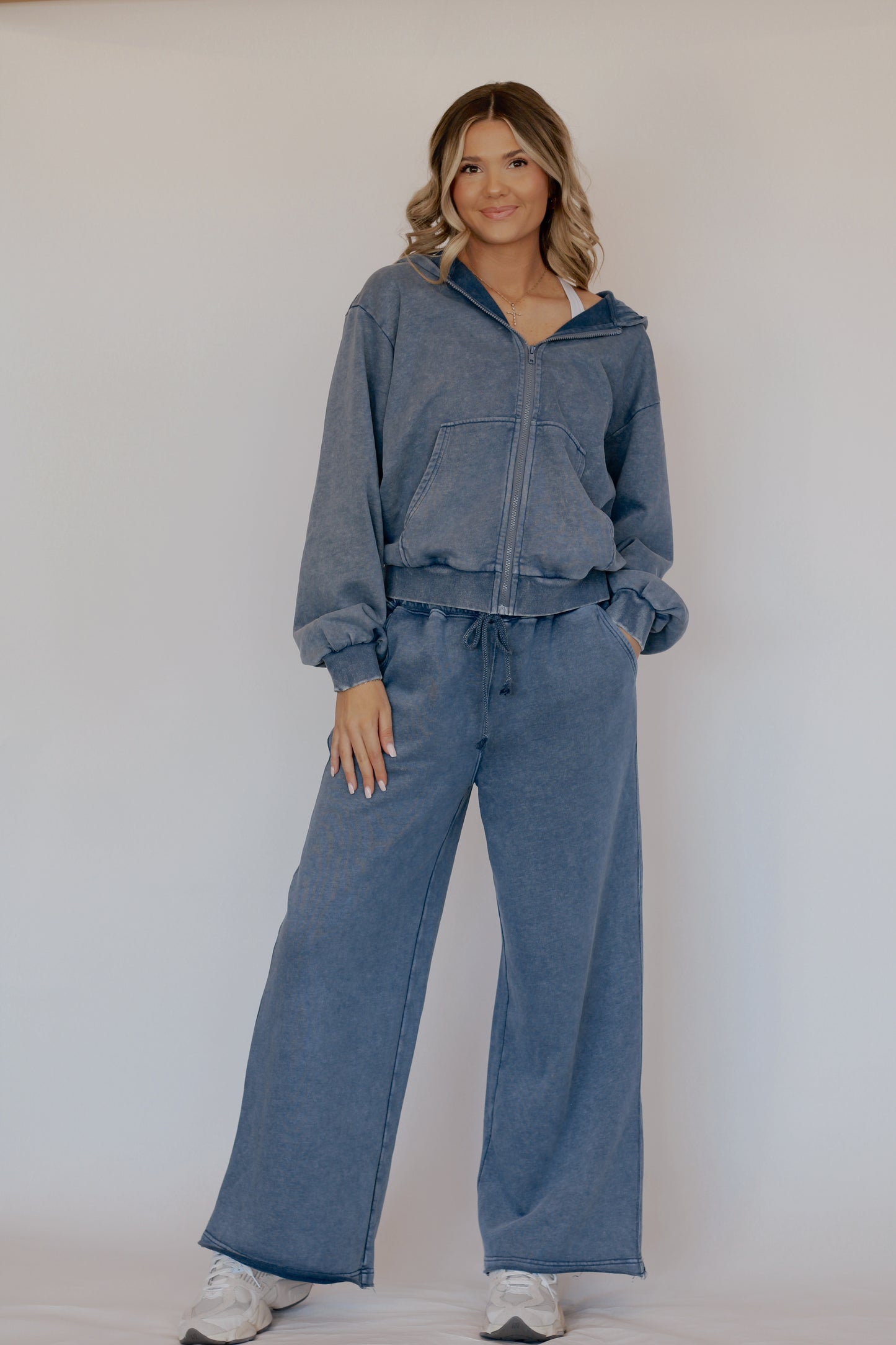 The Voyage Mineral Set- Indigo