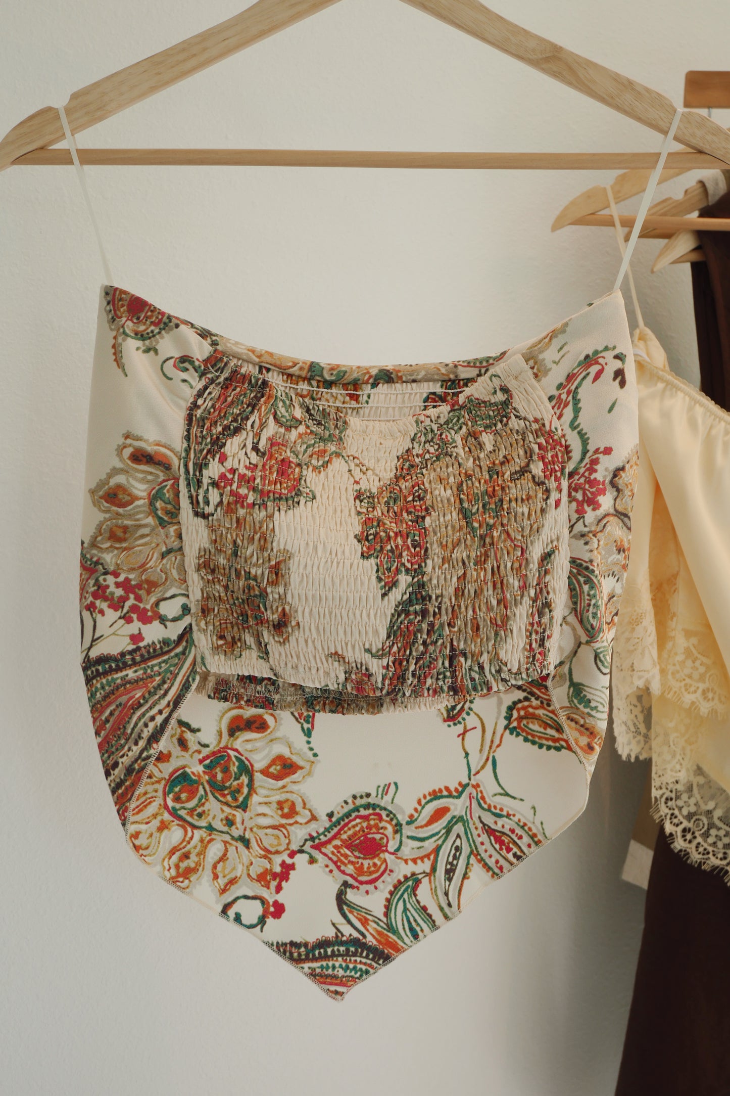Positano Paisley Top- Vanilla