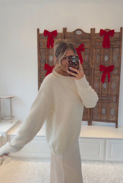 Newlywed Knit Sweater- White