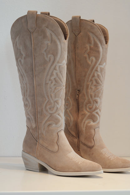 Wander West Boots