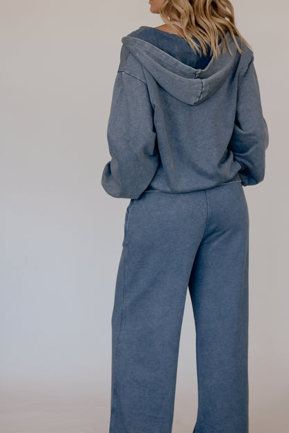 The Voyage Mineral Set- Indigo