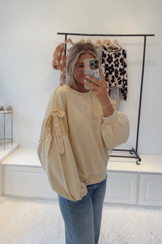 Bailee Bow Sweatshirt- Oat