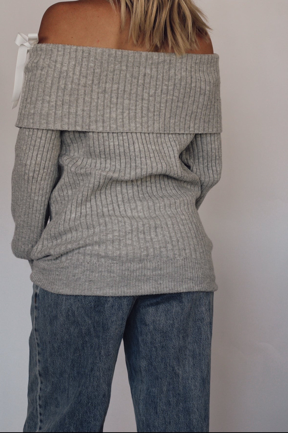 Bethany Bow Sweater- Gray