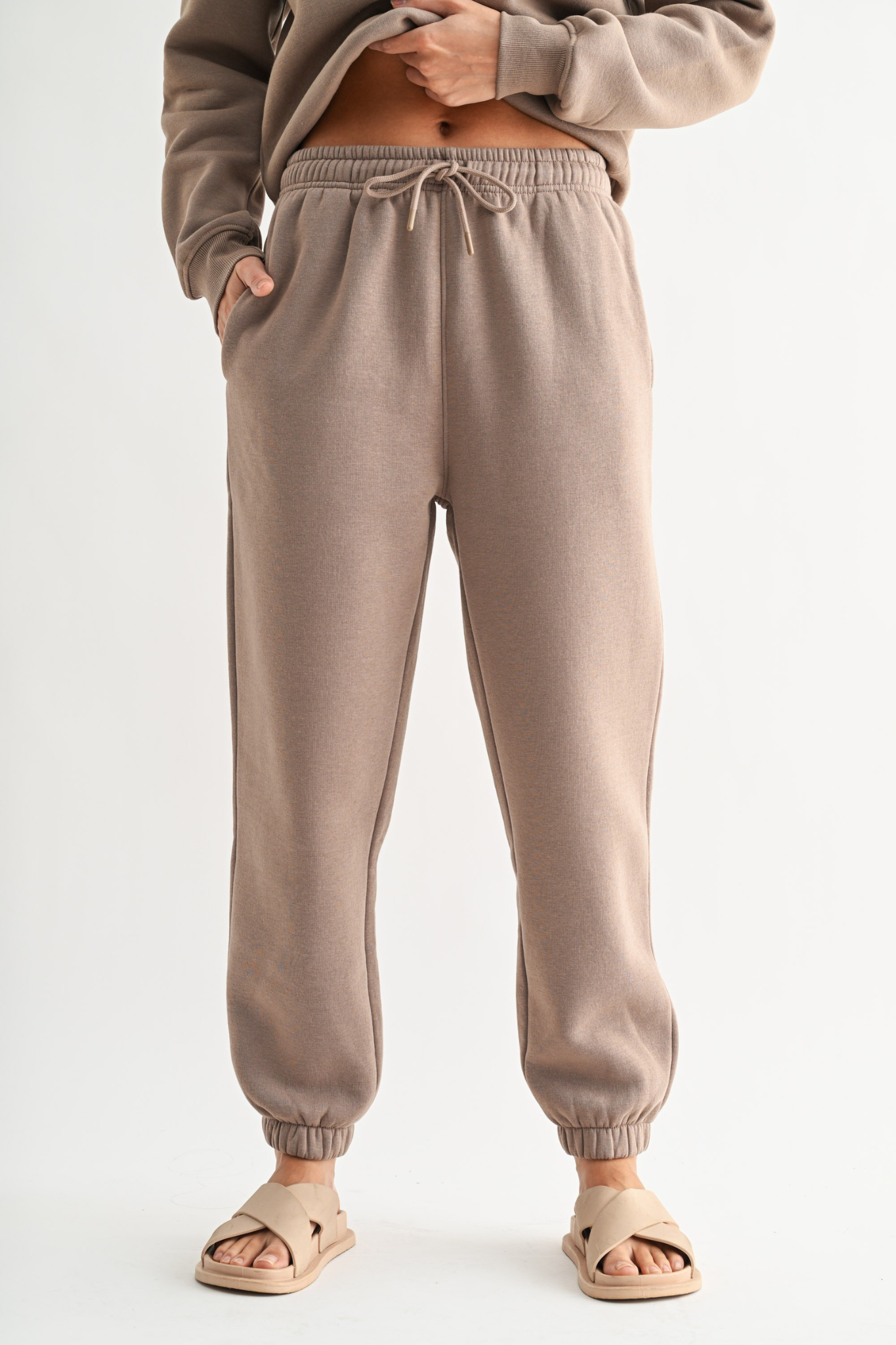 Wander Joggers- Taupe